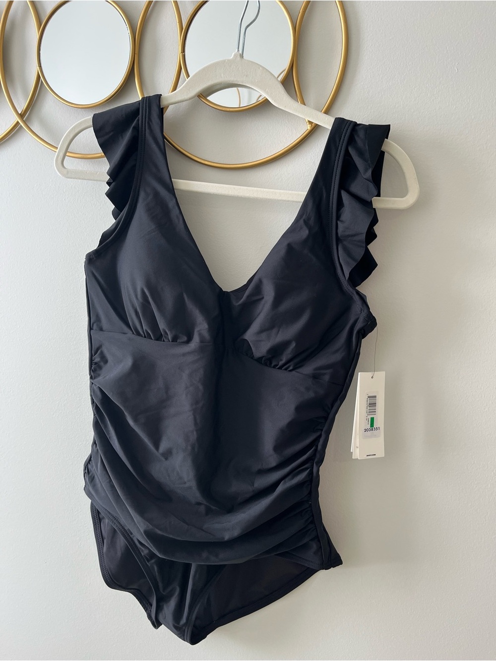 DKNY, NWT, swimsuit , black .. sz large